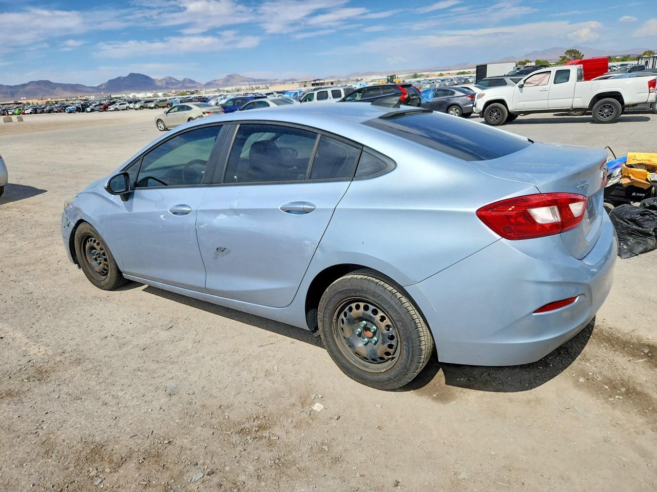 2017 Chevrolet Cruze Ls - Image 2