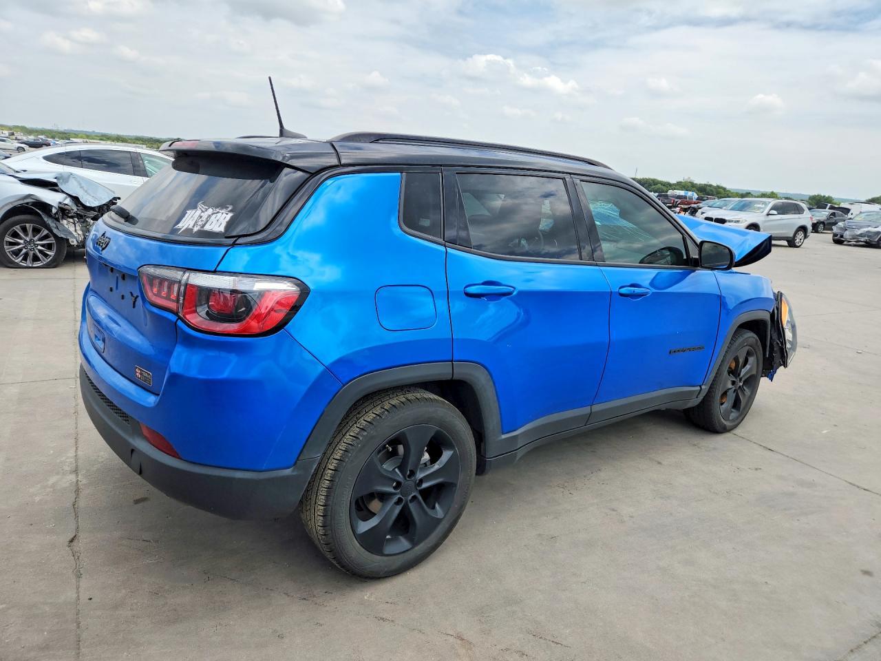 2020 Jeep Compass Latitude - Фото 3