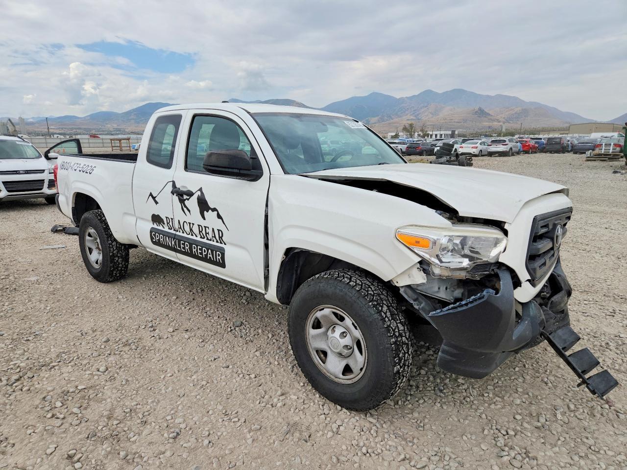 2017 Toyota Tacoma Sr - Фото 4