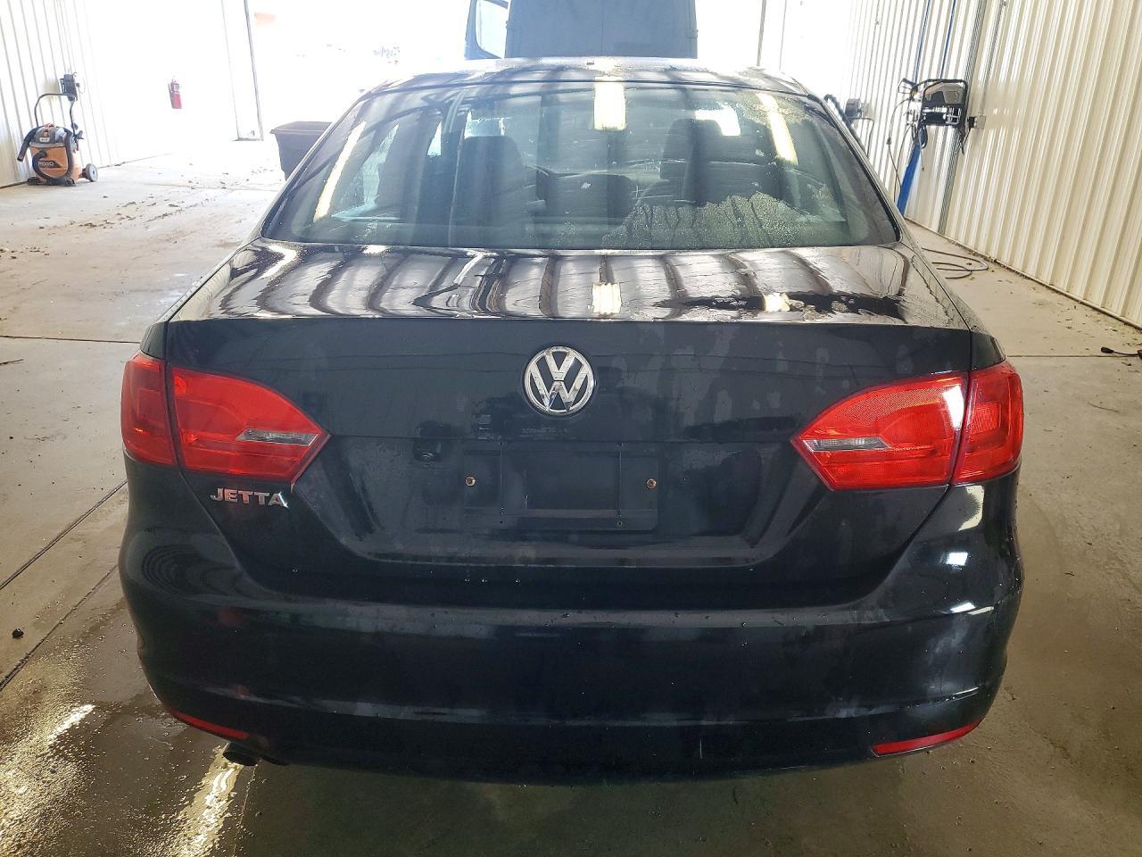 2013 Volkswagen Jetta Base - Image 6