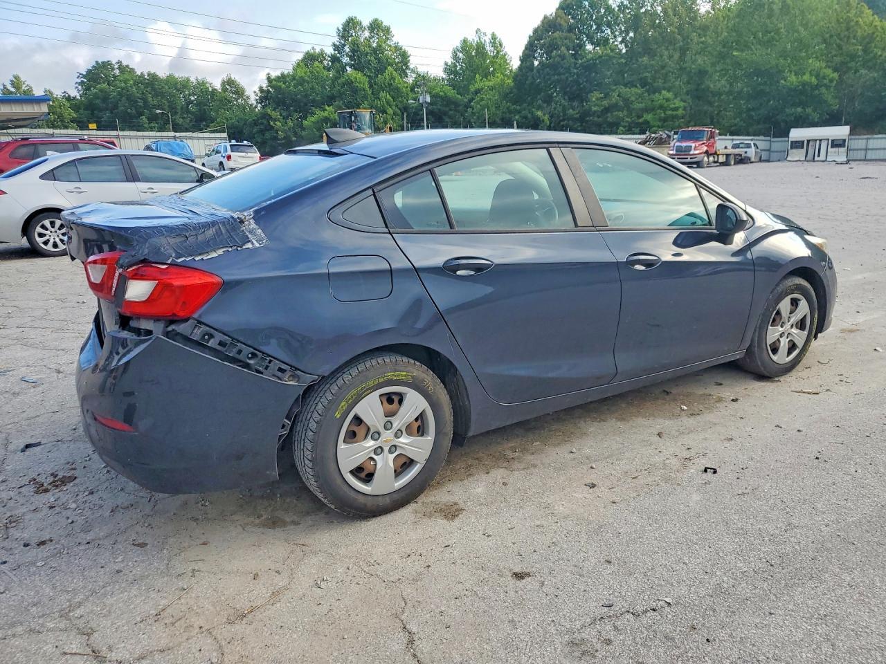 2016 Chevrolet Cruze Ls - Фото 3