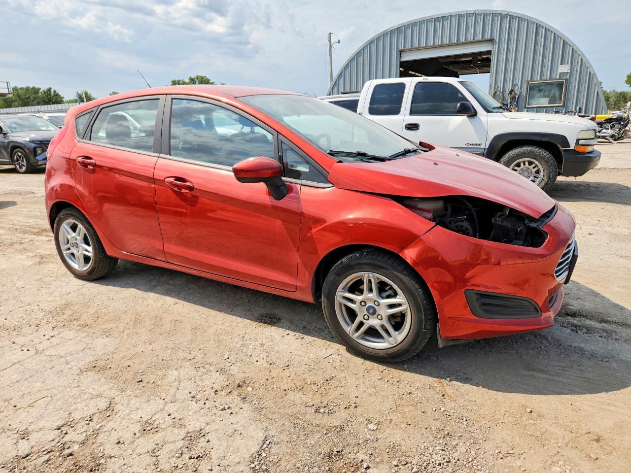 2018 Ford Fiesta Se - Фото 4
