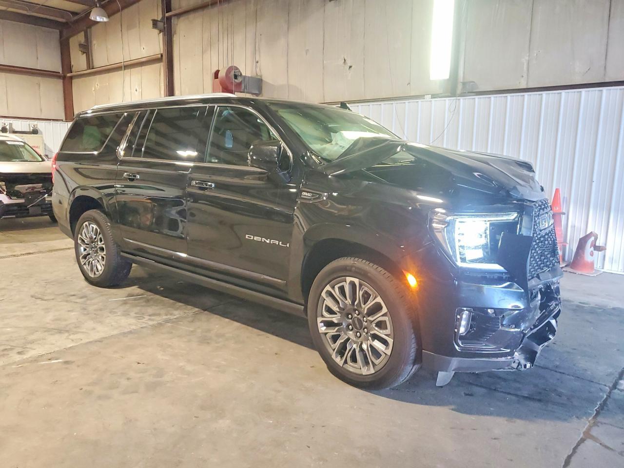 2023 GMC Yukon Denali Denali Ultimate - Image 4