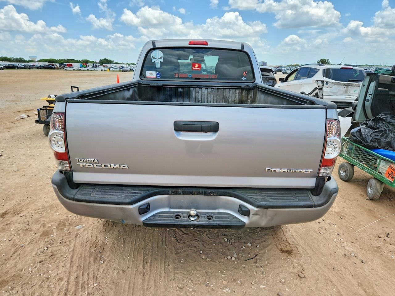 2015 Toyota Tacoma Prerunner Access Cab - Image 6