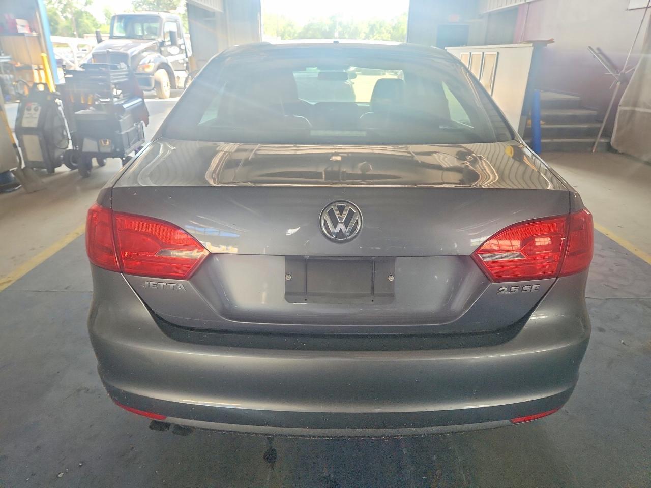 2013 Volkswagen Jetta Se - Image 6
