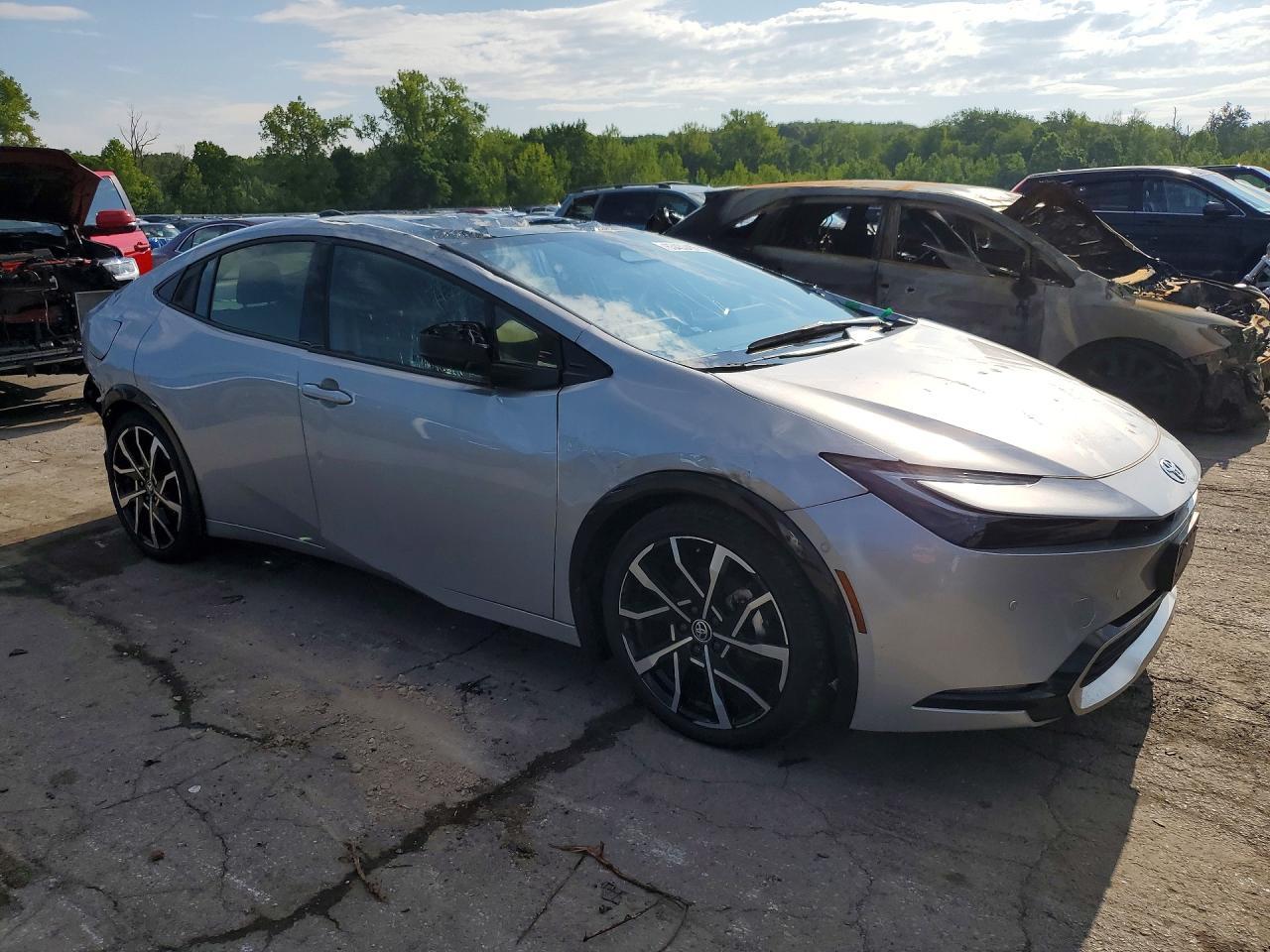2025 Toyota Prius Plug-In Hybrid Xse Premium - Фото 4