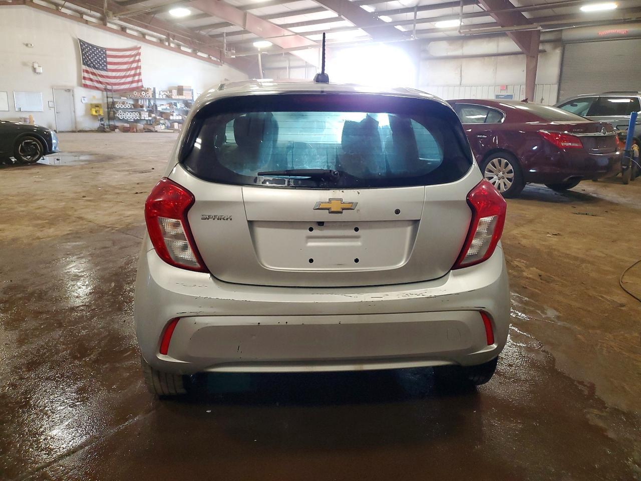 2019 Chevrolet Spark Ls - Фото 6