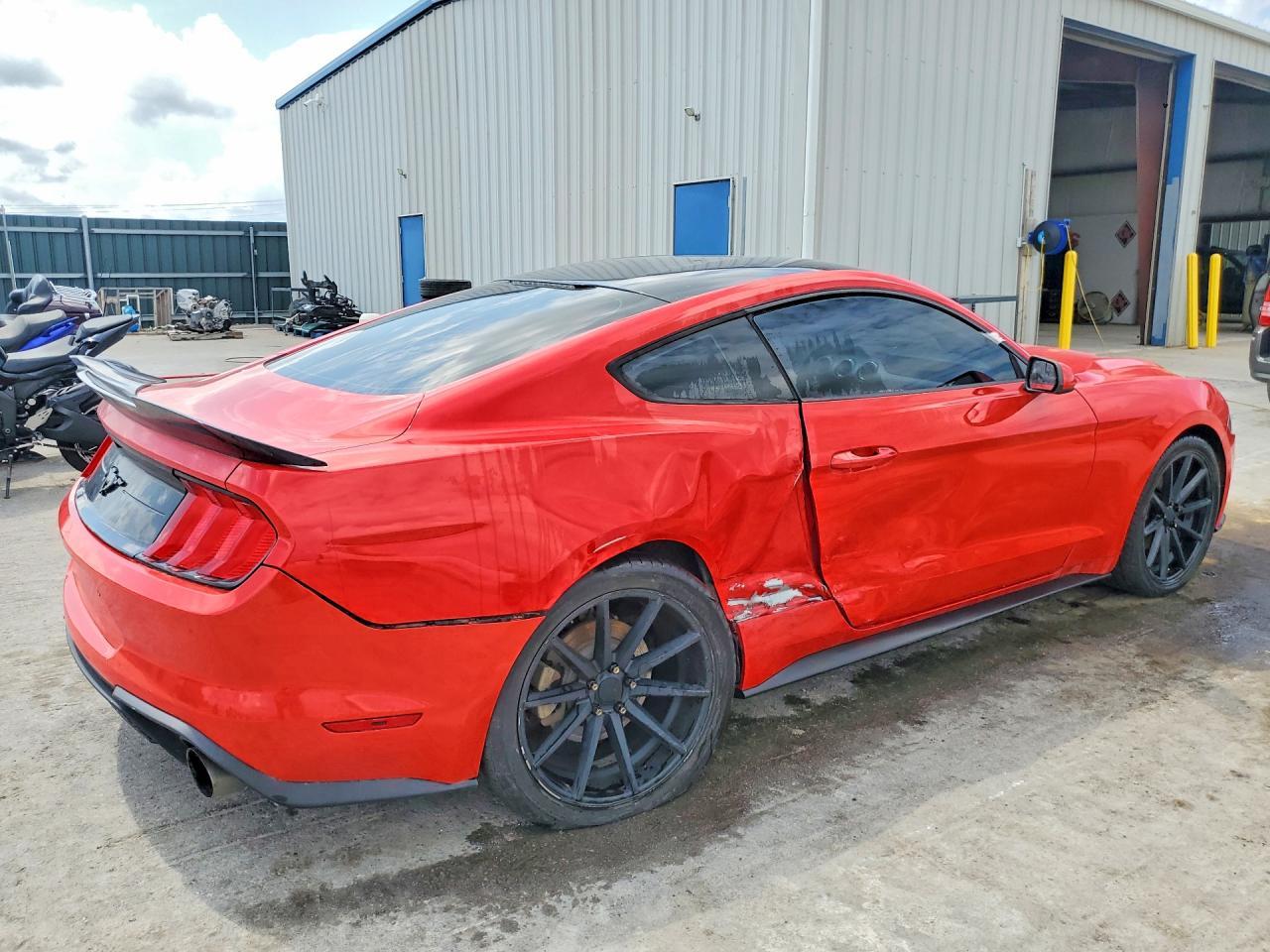 2018 Ford Mustang - Image 3