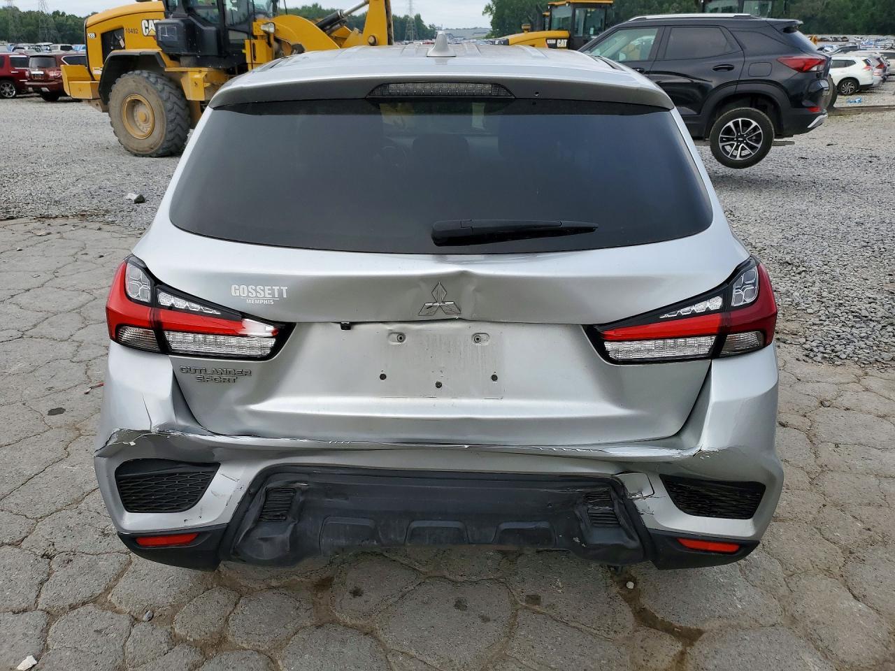 2022 Mitsubishi Outlander Sport Es - Image 6