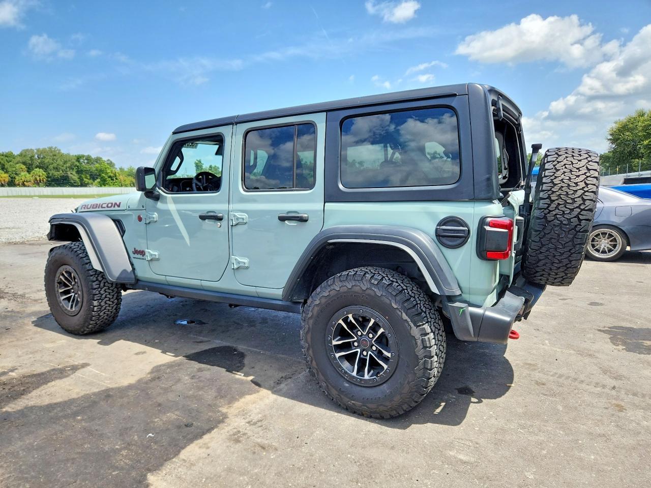 2024 Jeep Wrangler Rubicon - Фото 2