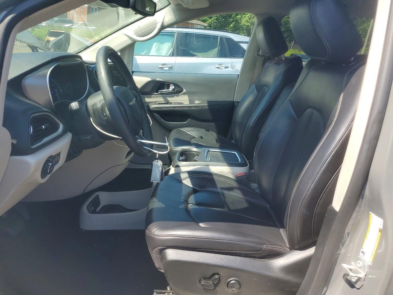 2023 Chrysler Pacifica Touring L - Фото 7