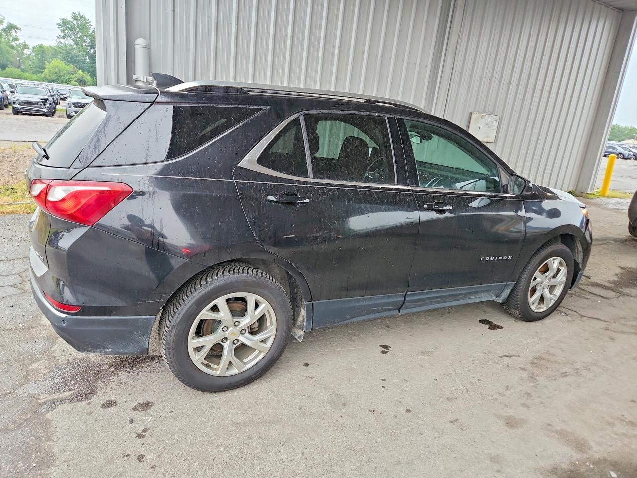 2020 Chevrolet Equinox Lt - Image 3