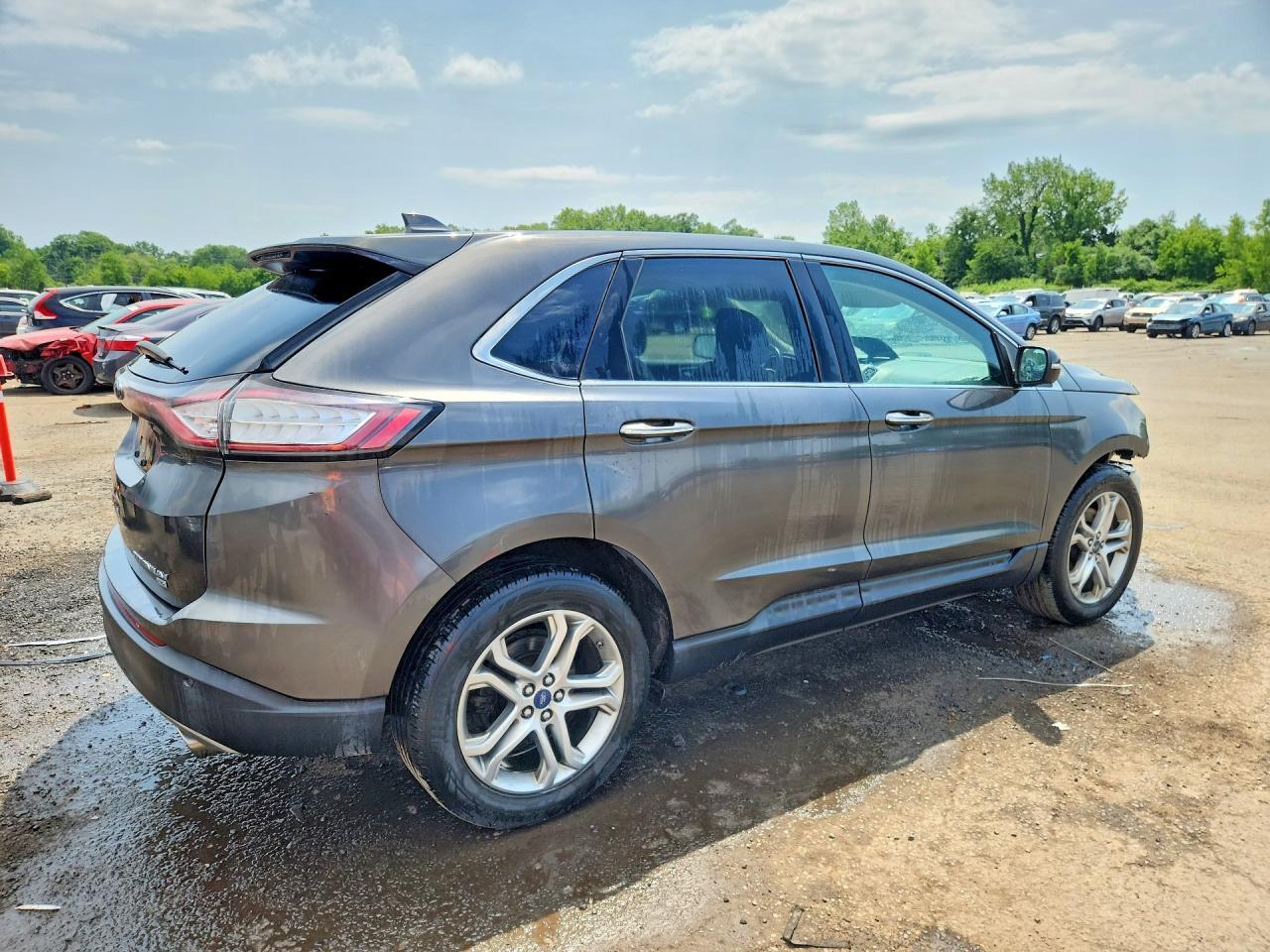 2015 Ford Edge Titanium - Image 3