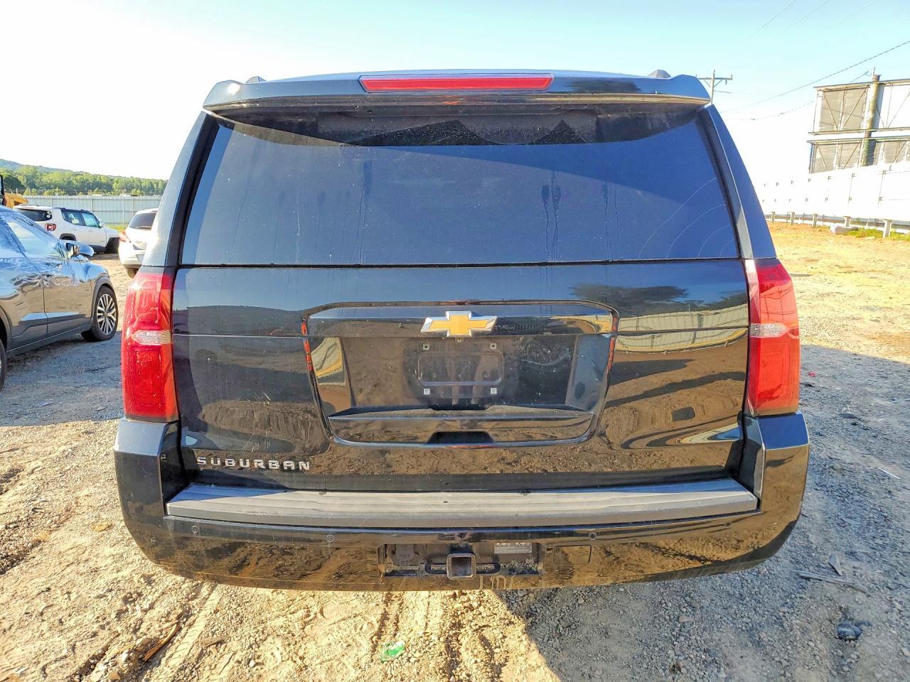 2018 Chevrolet Suburban C1500 Lt - Фото 6