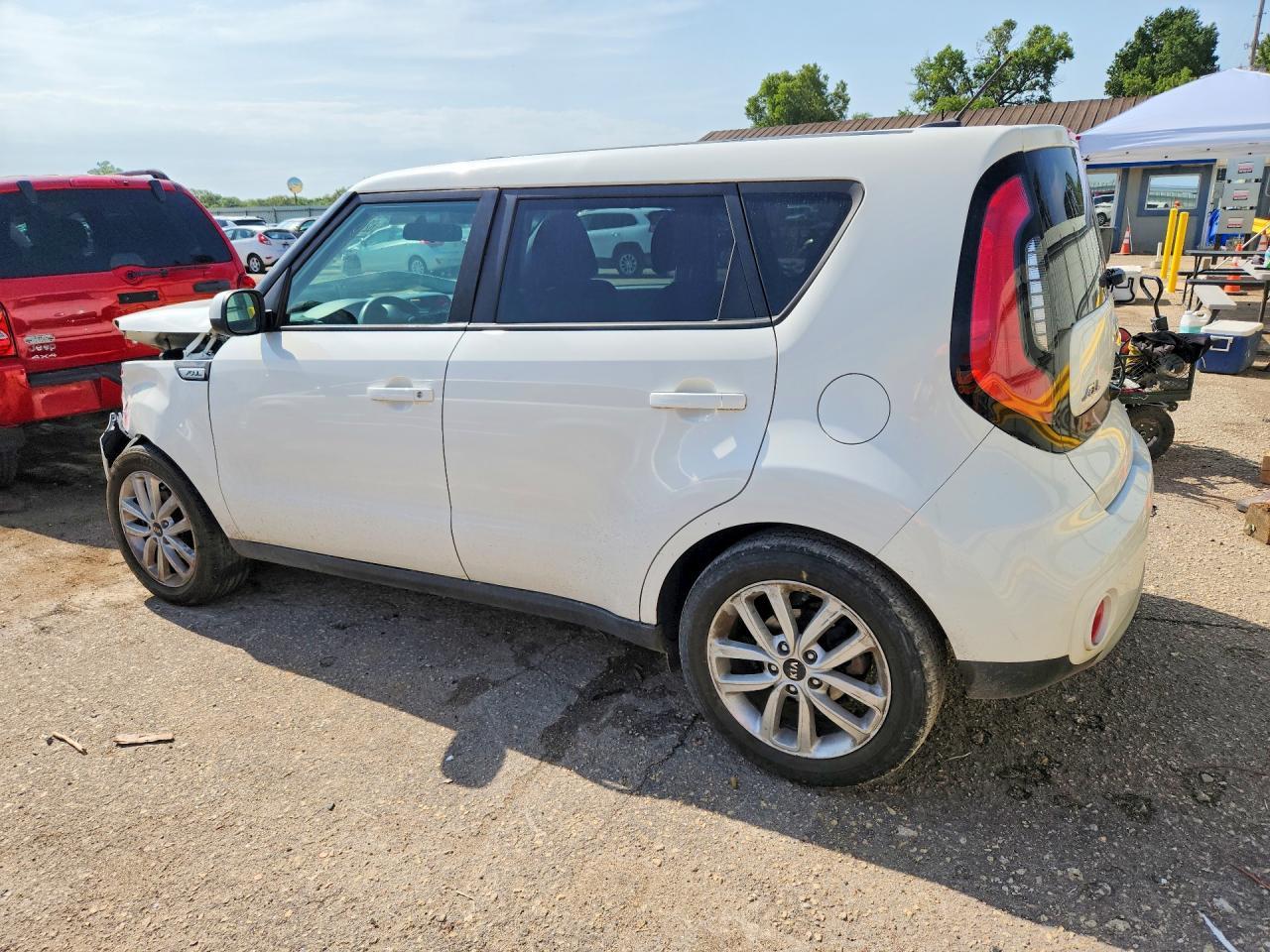 2019 Kia Soul + - Image 2