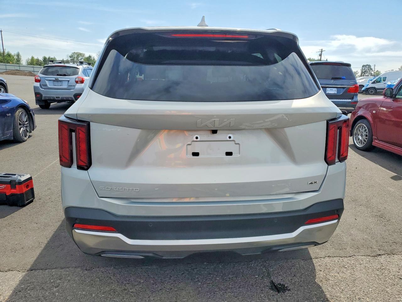 2026 Kia Sorento S - Image 6