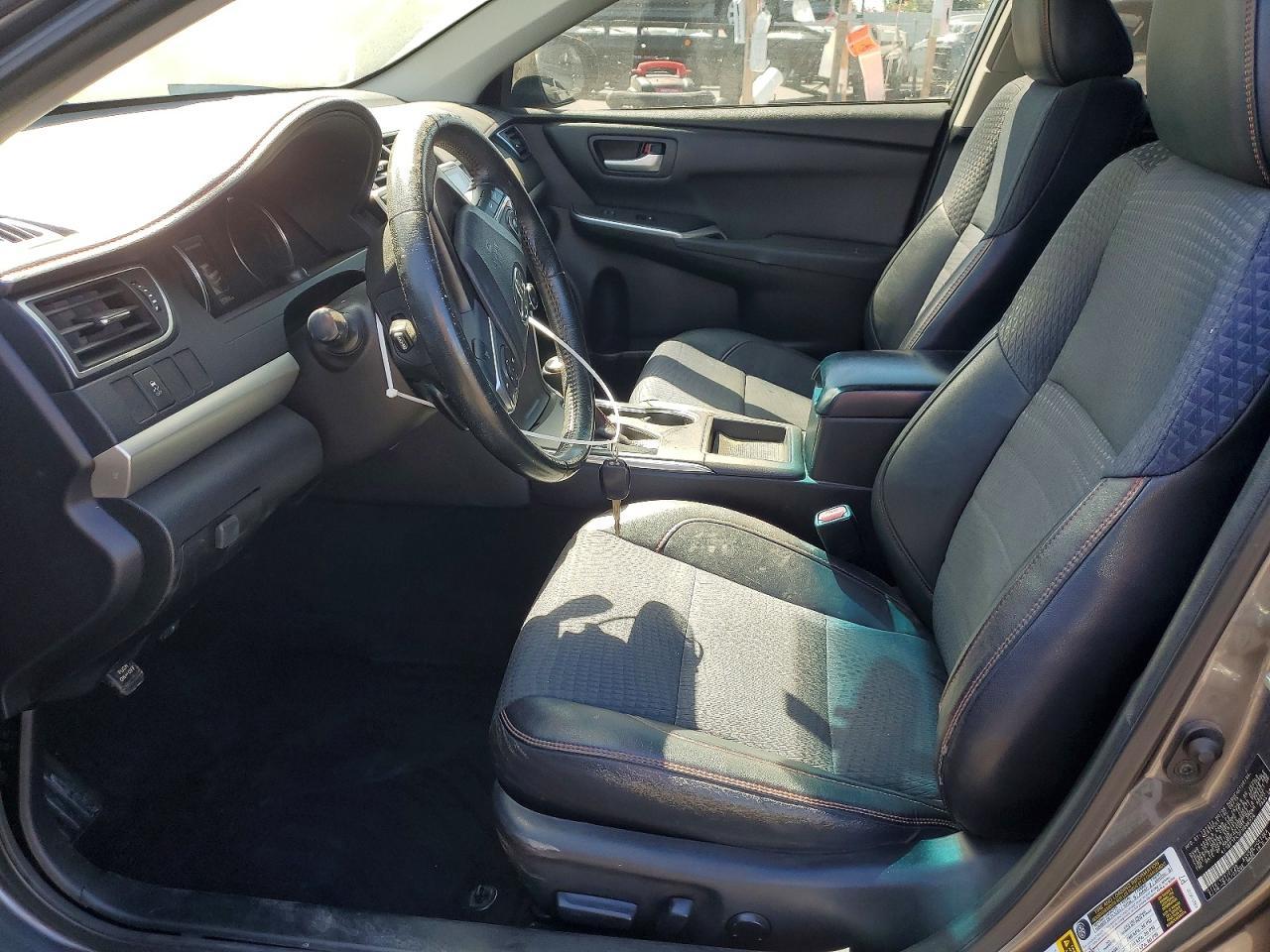 2015 Toyota Camry Se - Image 7