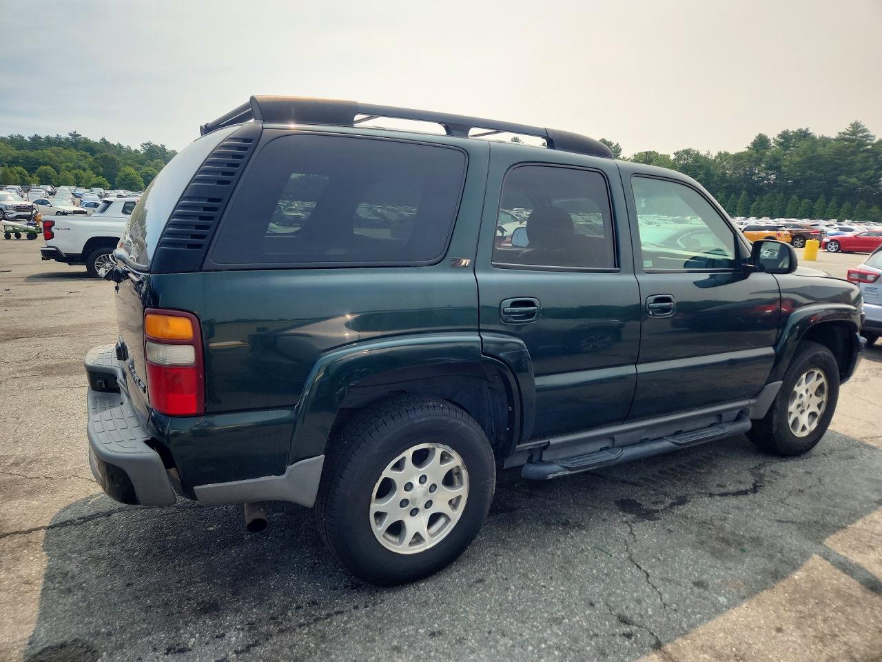 2002 Chevrolet Tahoe K1500 - Фото 3