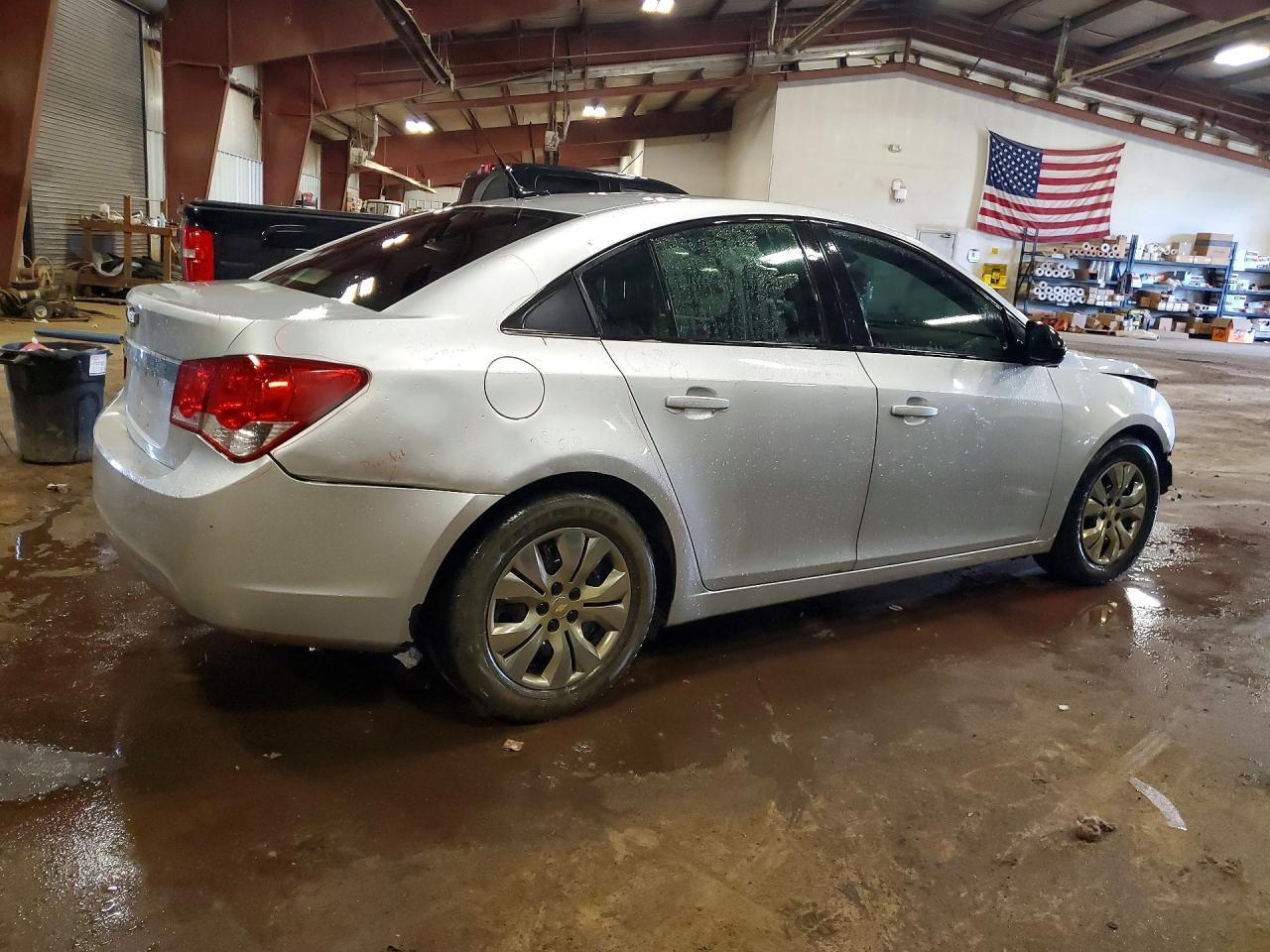 2014 Chevrolet Cruze Ls - Фото 3