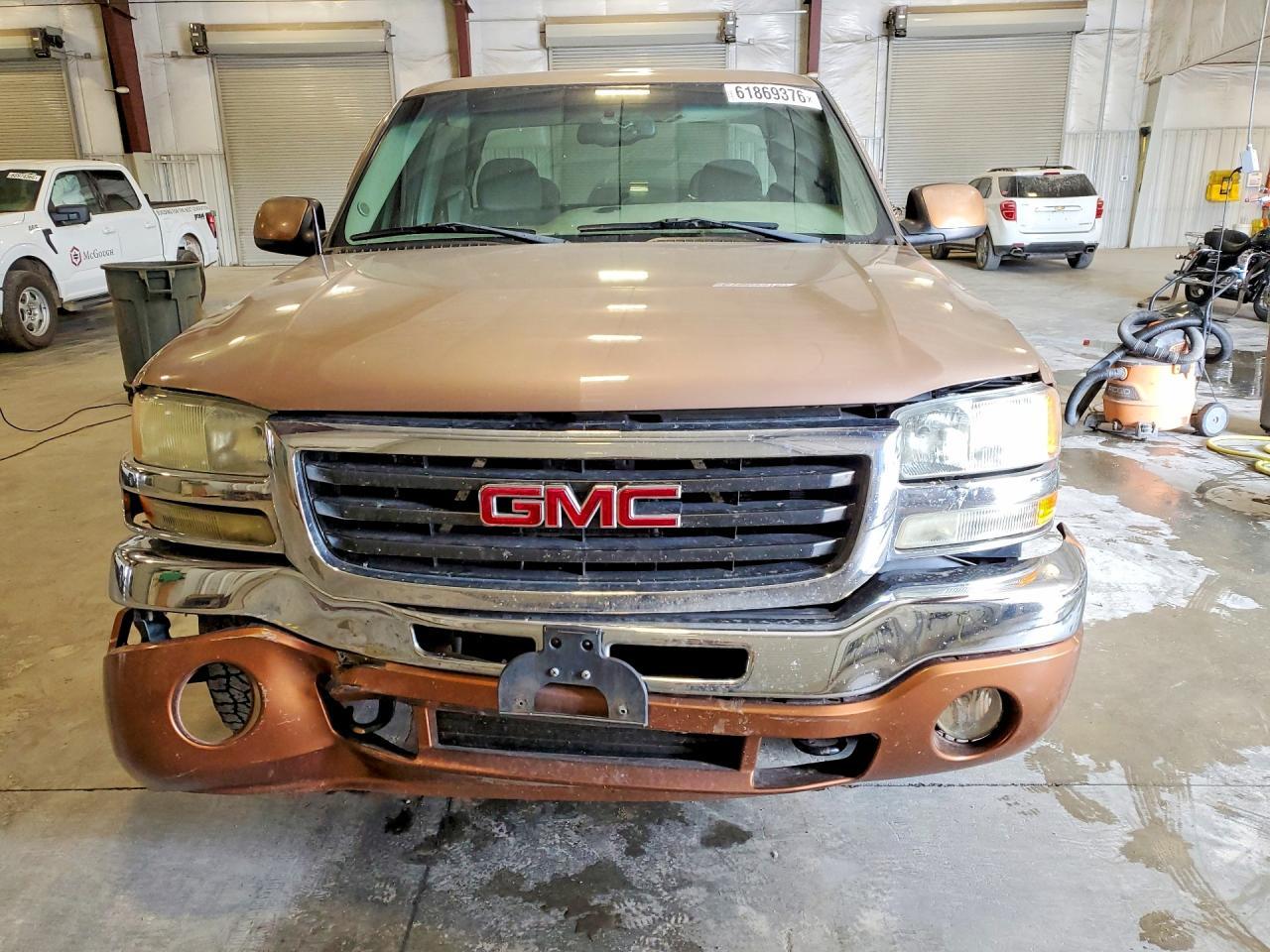 2003 GMC New Sierra K1500 - Фото 5