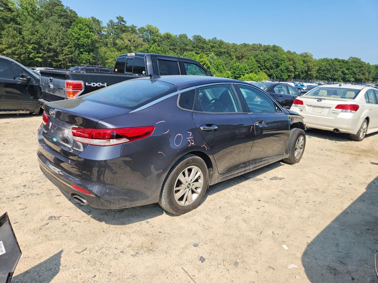 2017 Kia Optima Lx - Фото 3