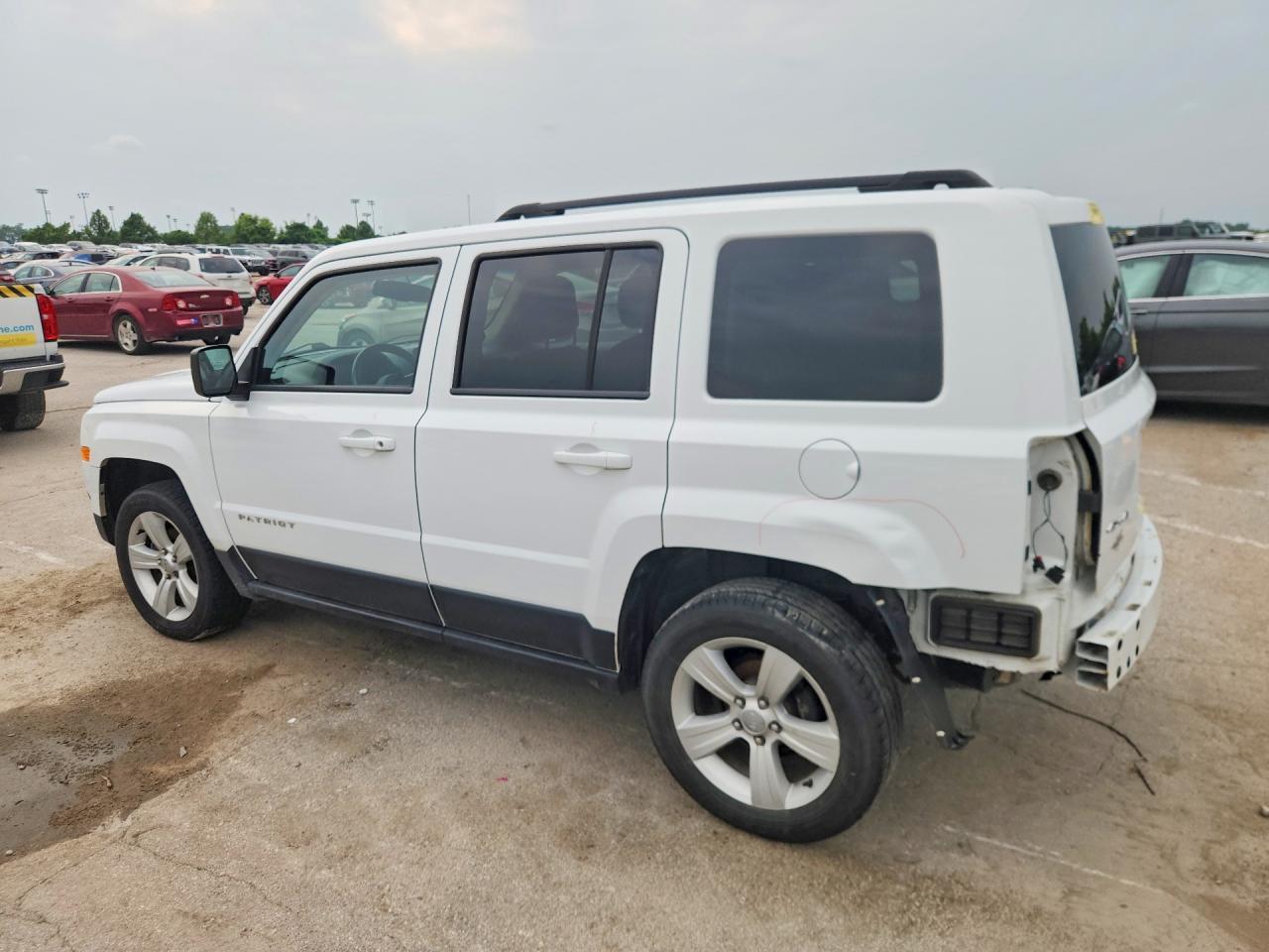 2016 Jeep Patriot Latitude - Фото 2