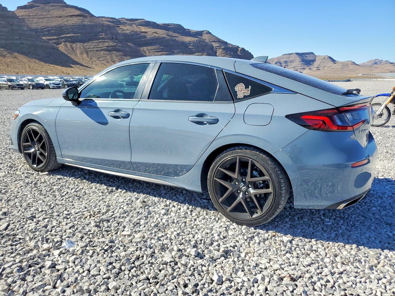 2023 Honda Civic Sport Touring - Фото 2