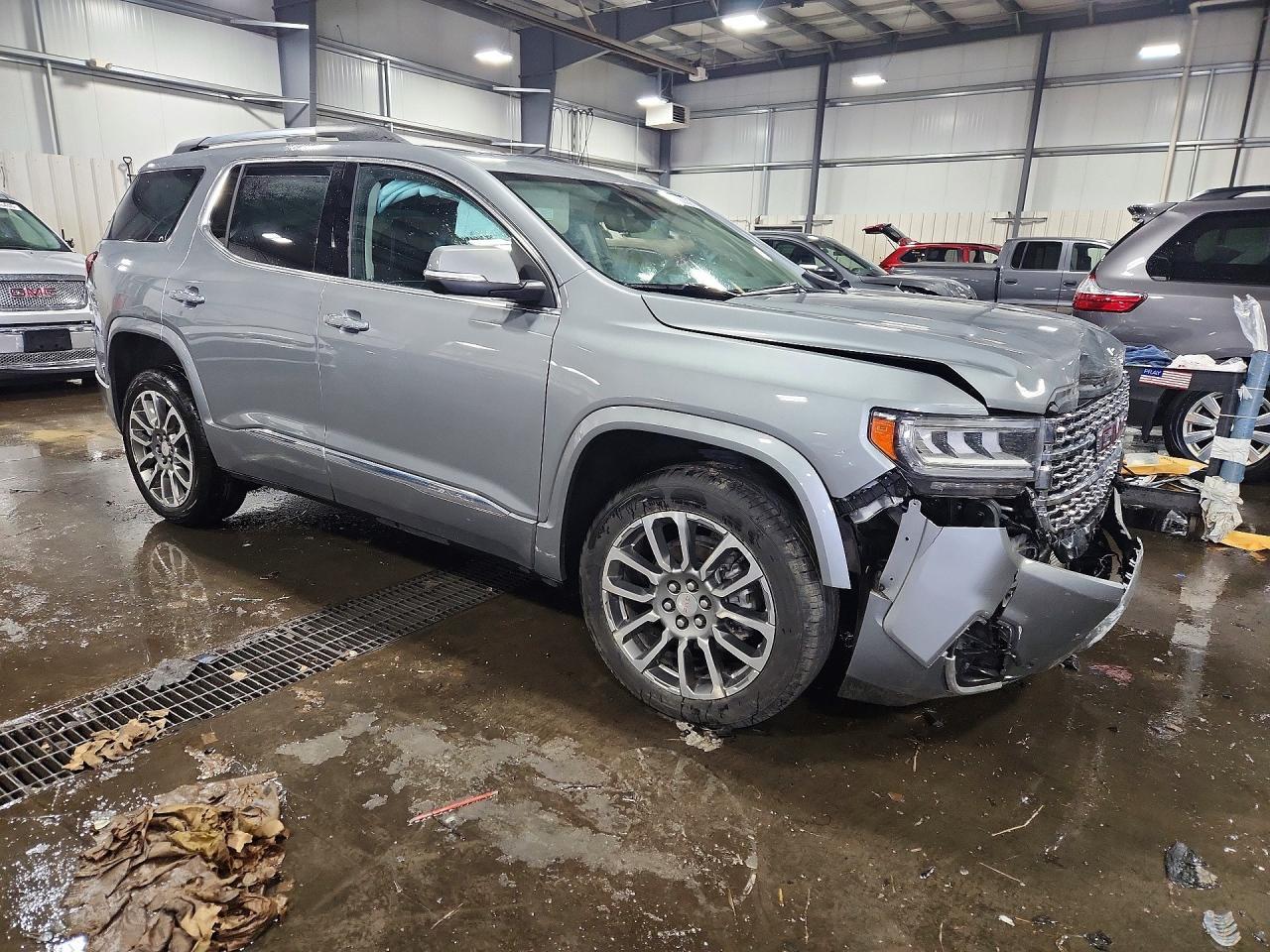 2023 GMC Acadia Denali - Фото 4