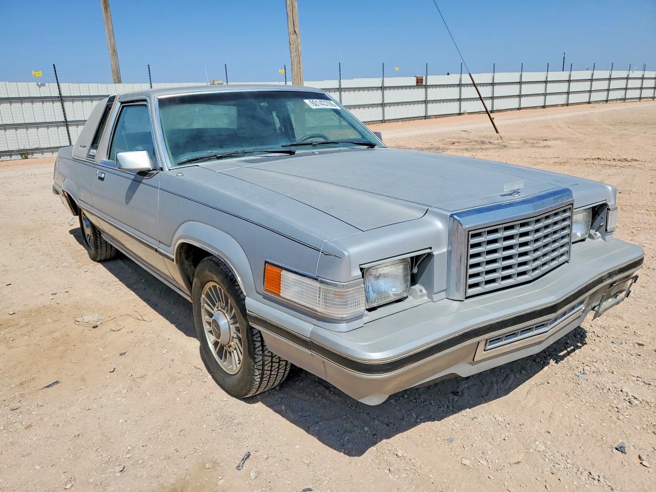 1980 Ford Thunderbird - Image 4
