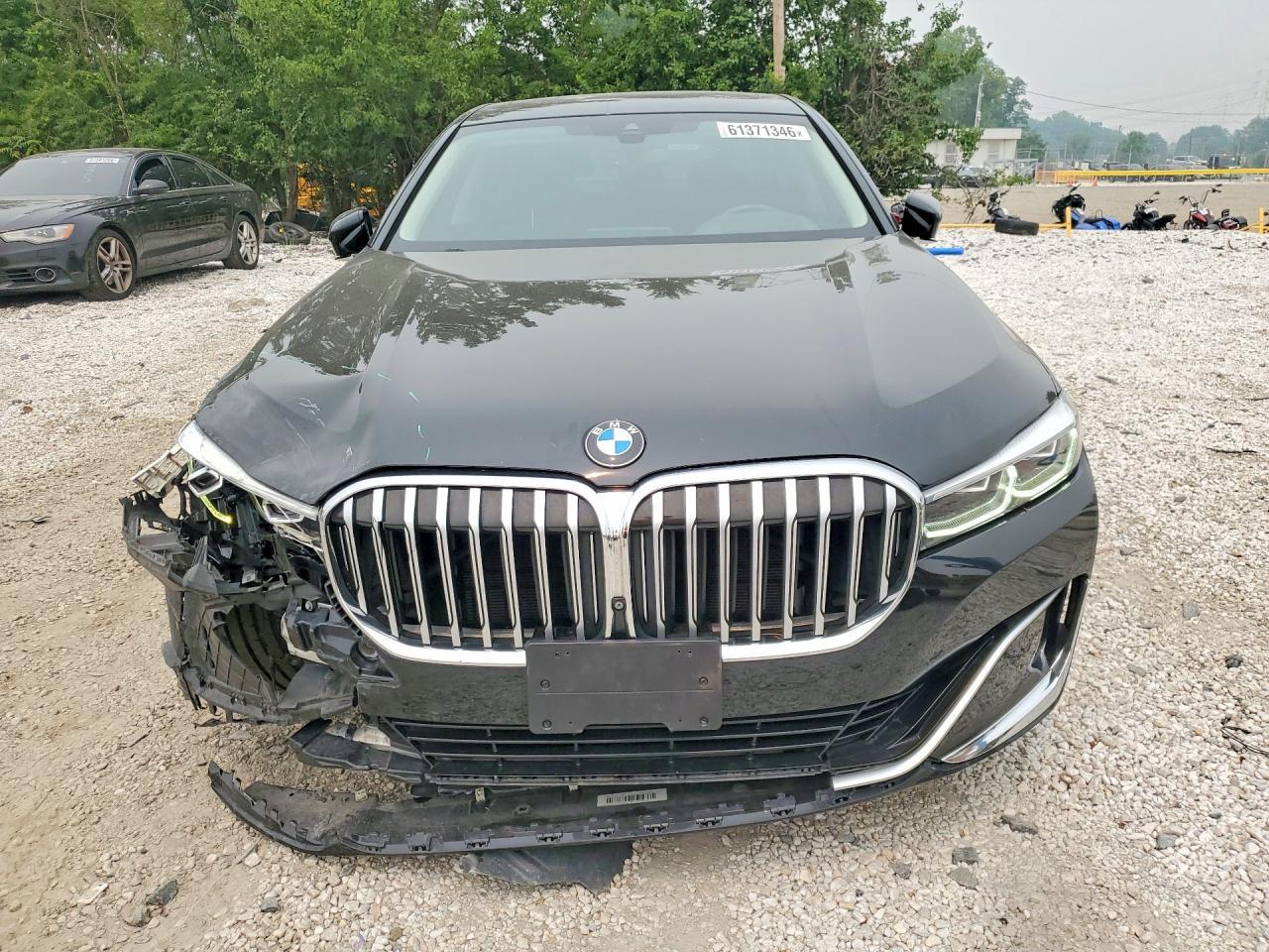 2020 BMW 745Xe - Image 5