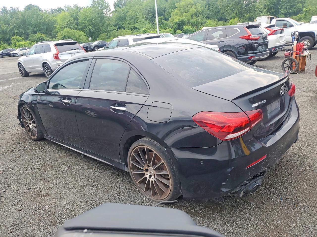 2021 Mercedes-Benz A 35 Amg - Фото 2