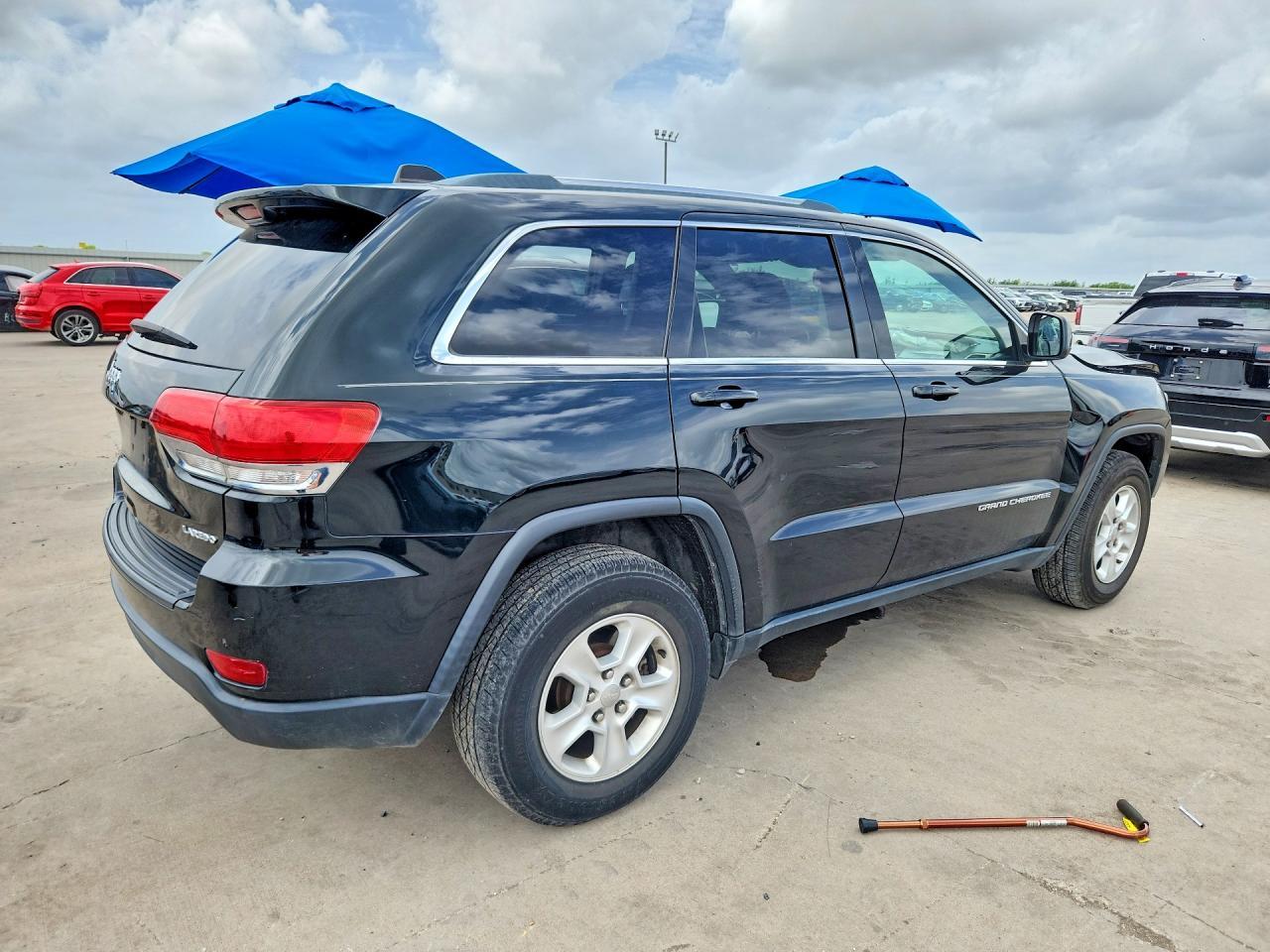 2014 Jeep Grand Cherokee Laredo - Image 3