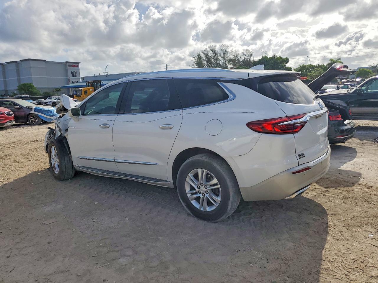 2019 Buick Enclave Essence - Фото 2