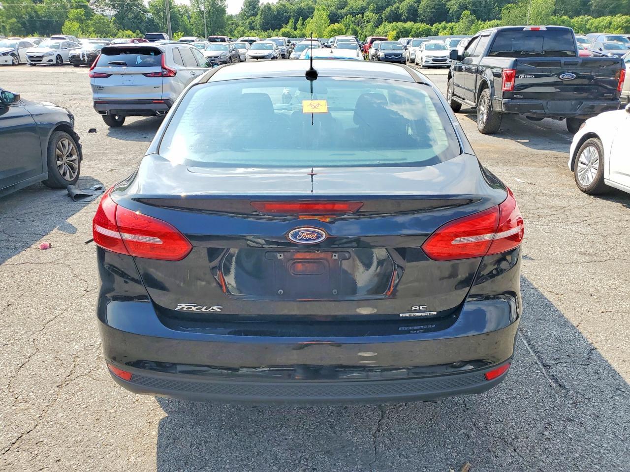 2016 Ford Focus Se - Фото 6