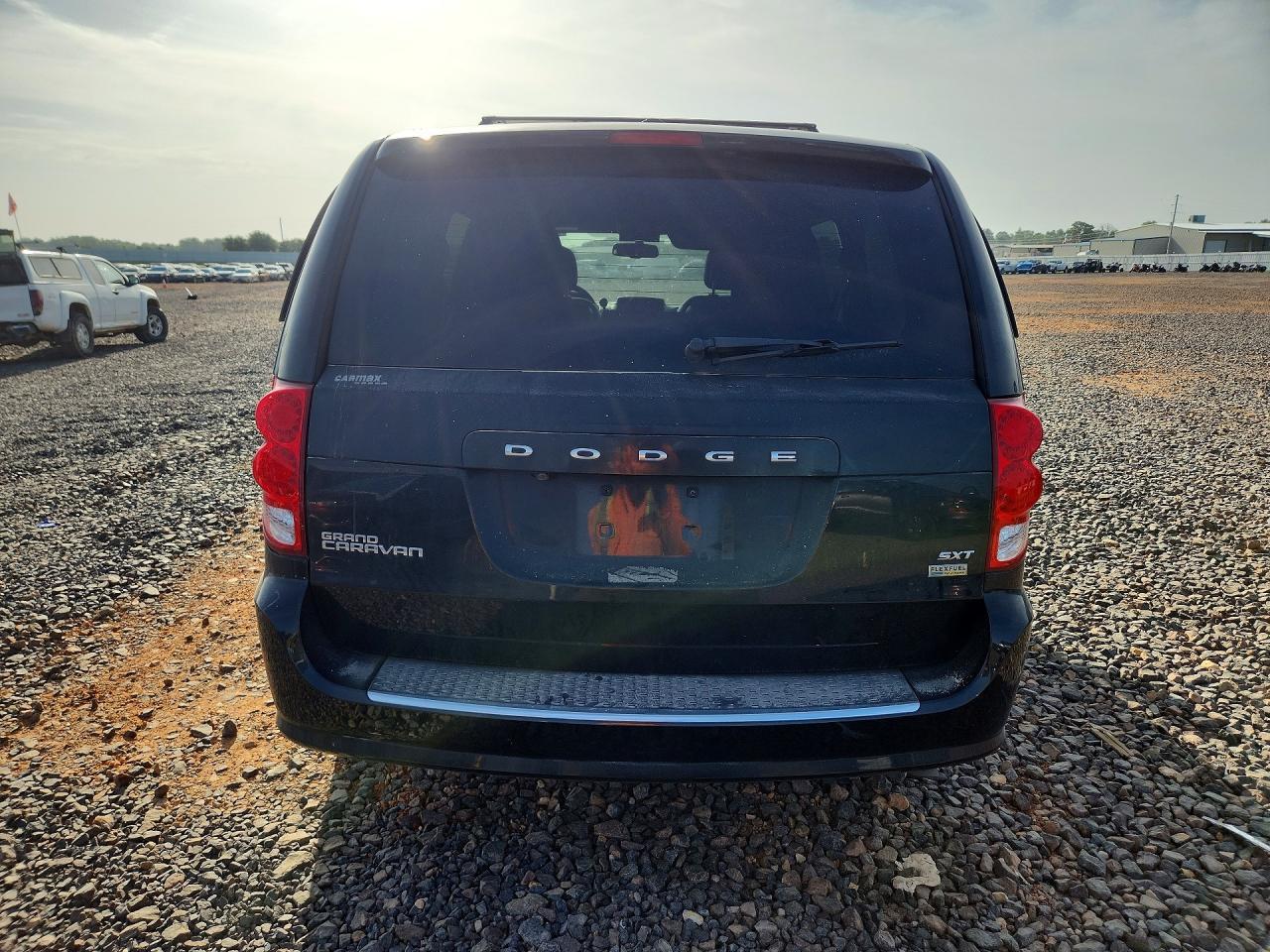 2017 Dodge Grand Caravan Sxt - Image 6