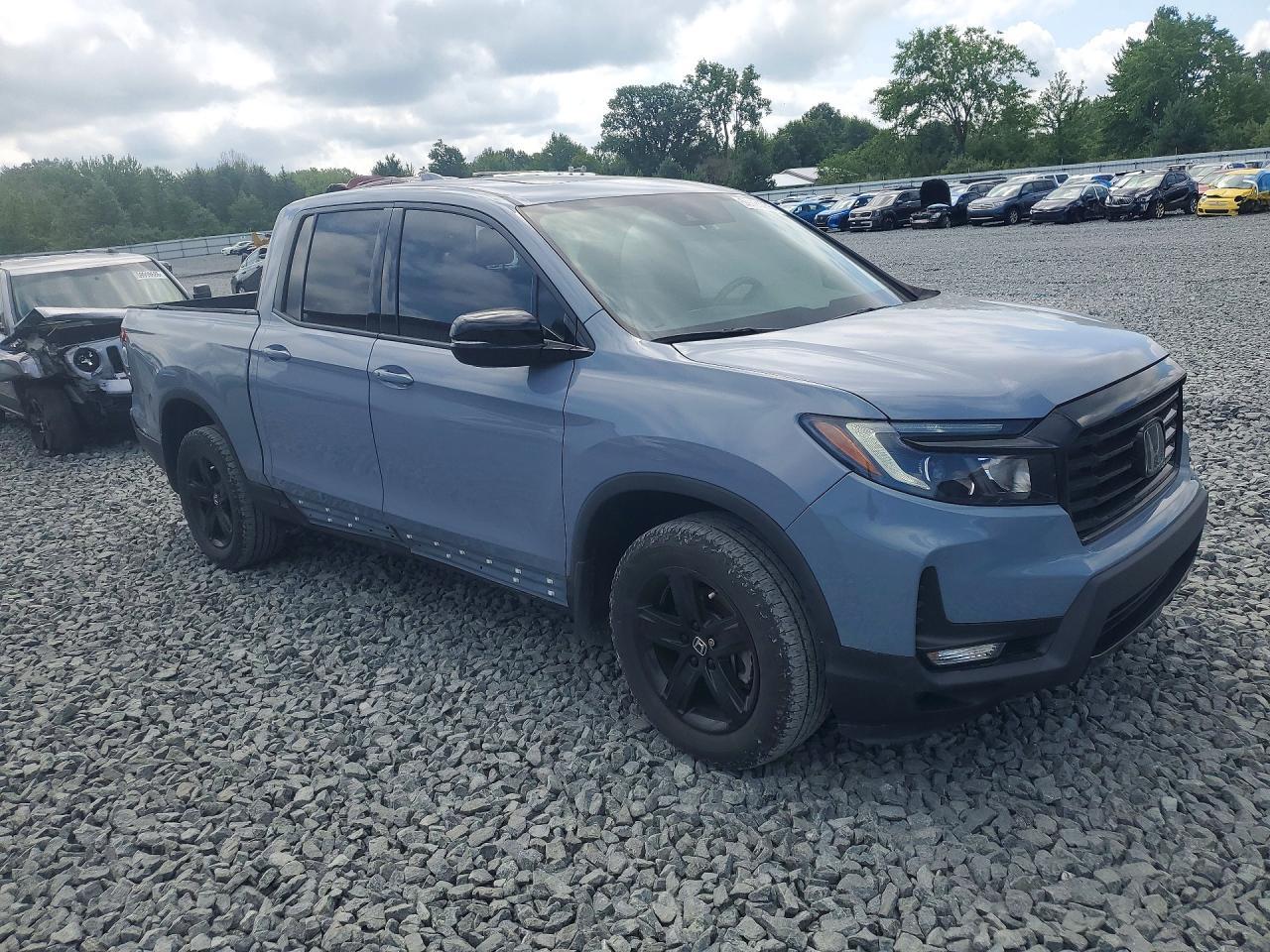 2023 Honda Ridgeline Black Edition - Image 4