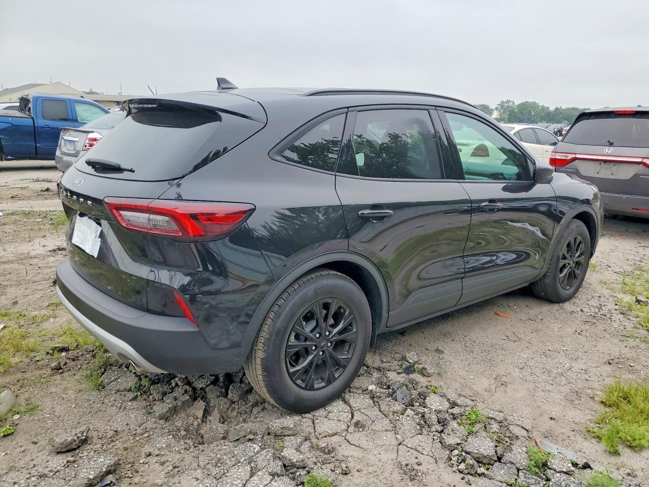 2025 Ford Escape Active - Image 3