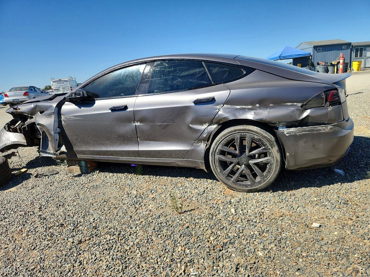 2022 Tesla Model S - Фото 2