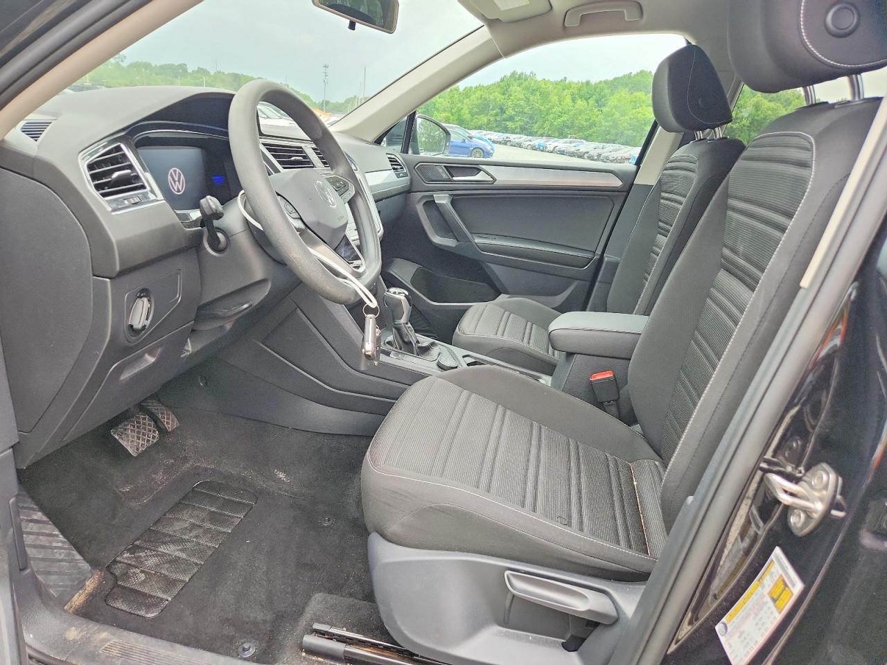 2022 Volkswagen Tiguan S - Фото 7