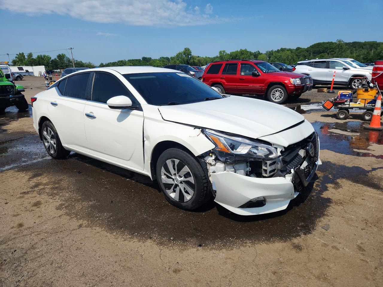 2021 Nissan Altima S - Фото 4
