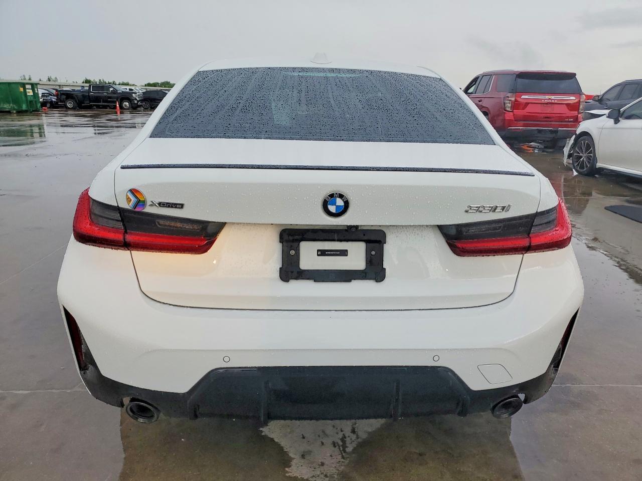 2026 BMW 330Xi - Фото 6
