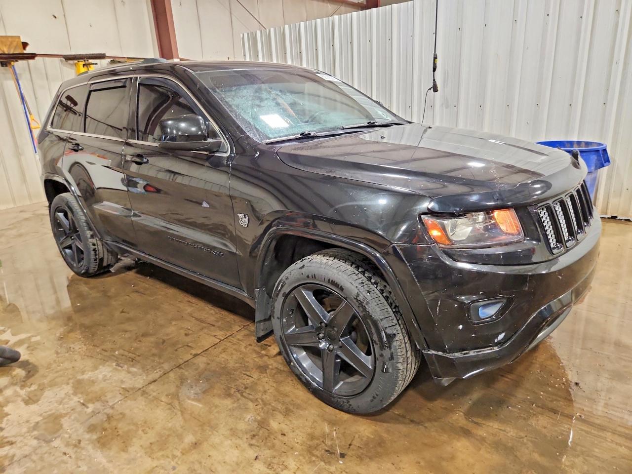 2014 Jeep Grand Cherokee Laredo - Image 4