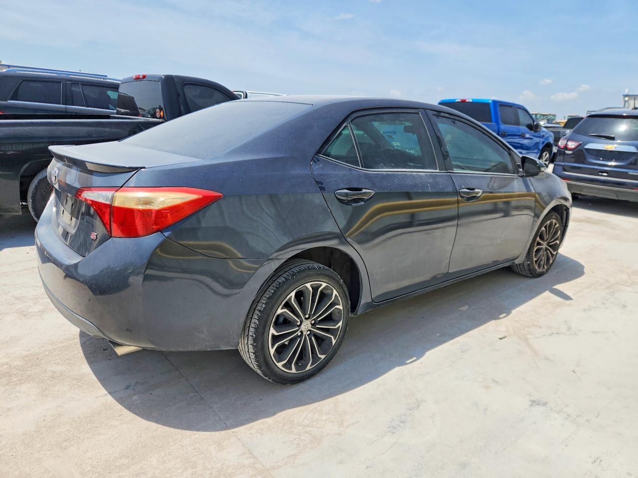 2014 Toyota Corolla S Plus - Фото 3