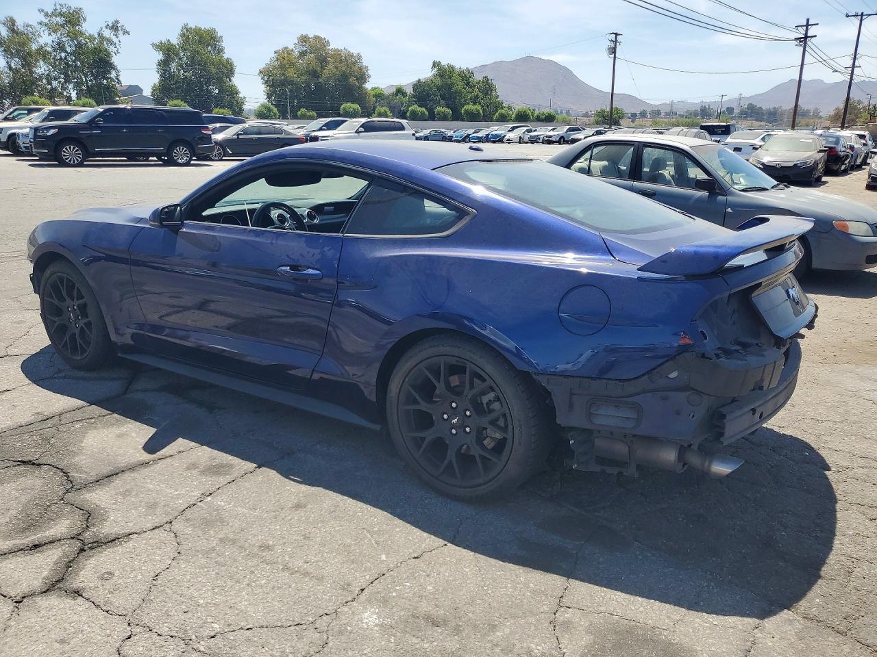2019 Ford Mustang - Фото 2
