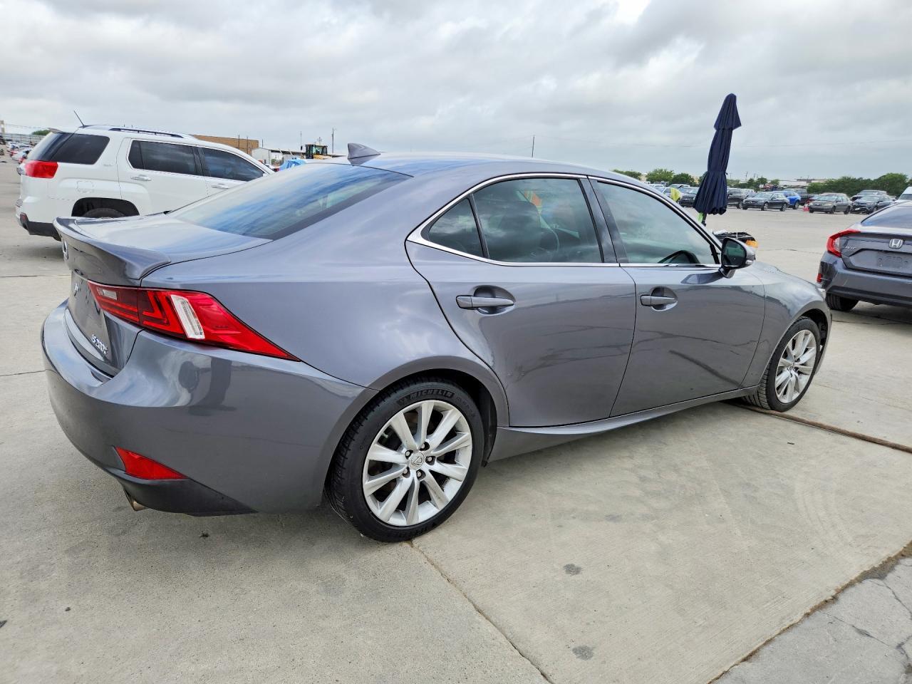 2016 Lexus Is 200T - Image 3