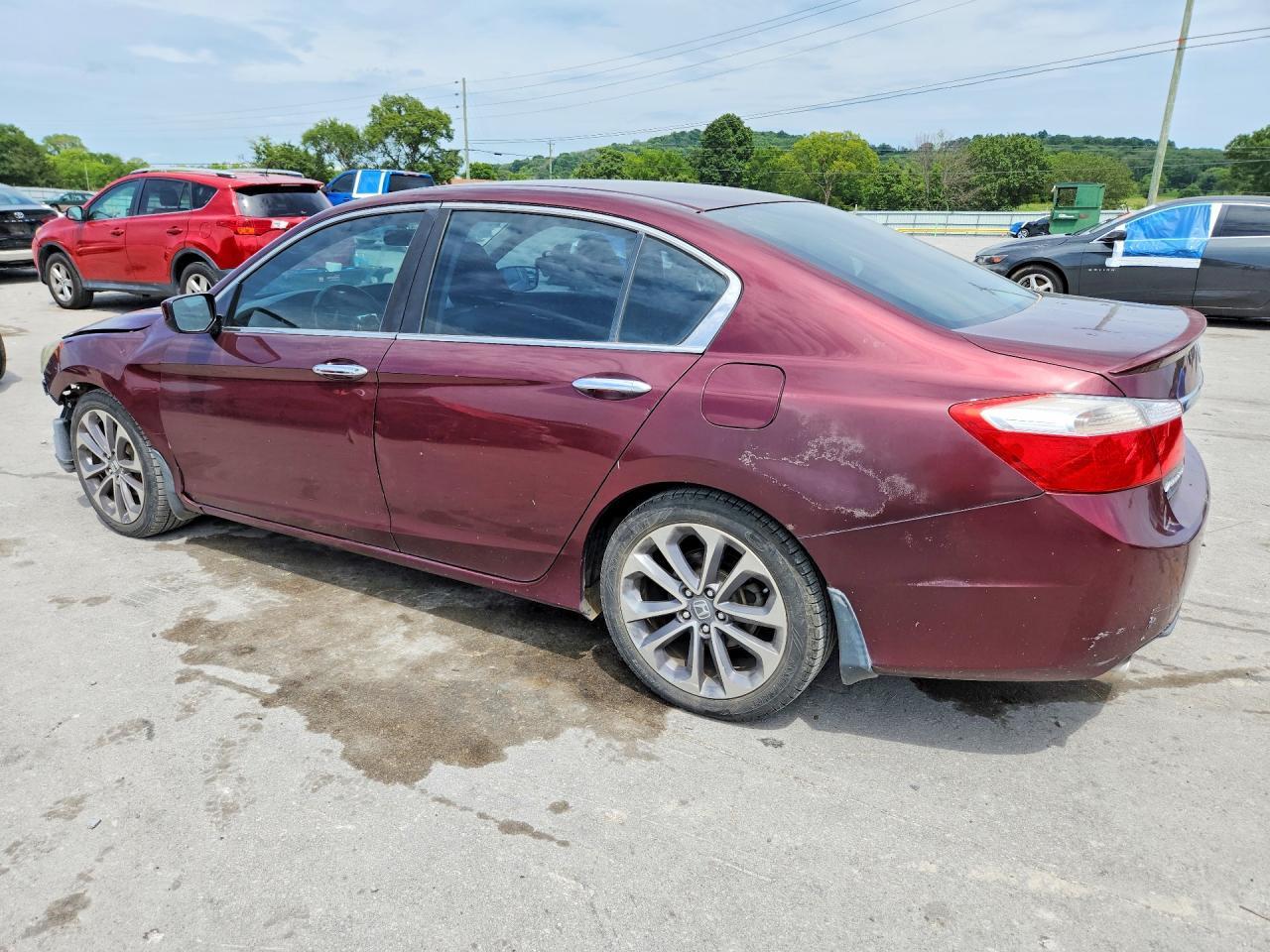 2015 Honda Accord Sport - Image 2