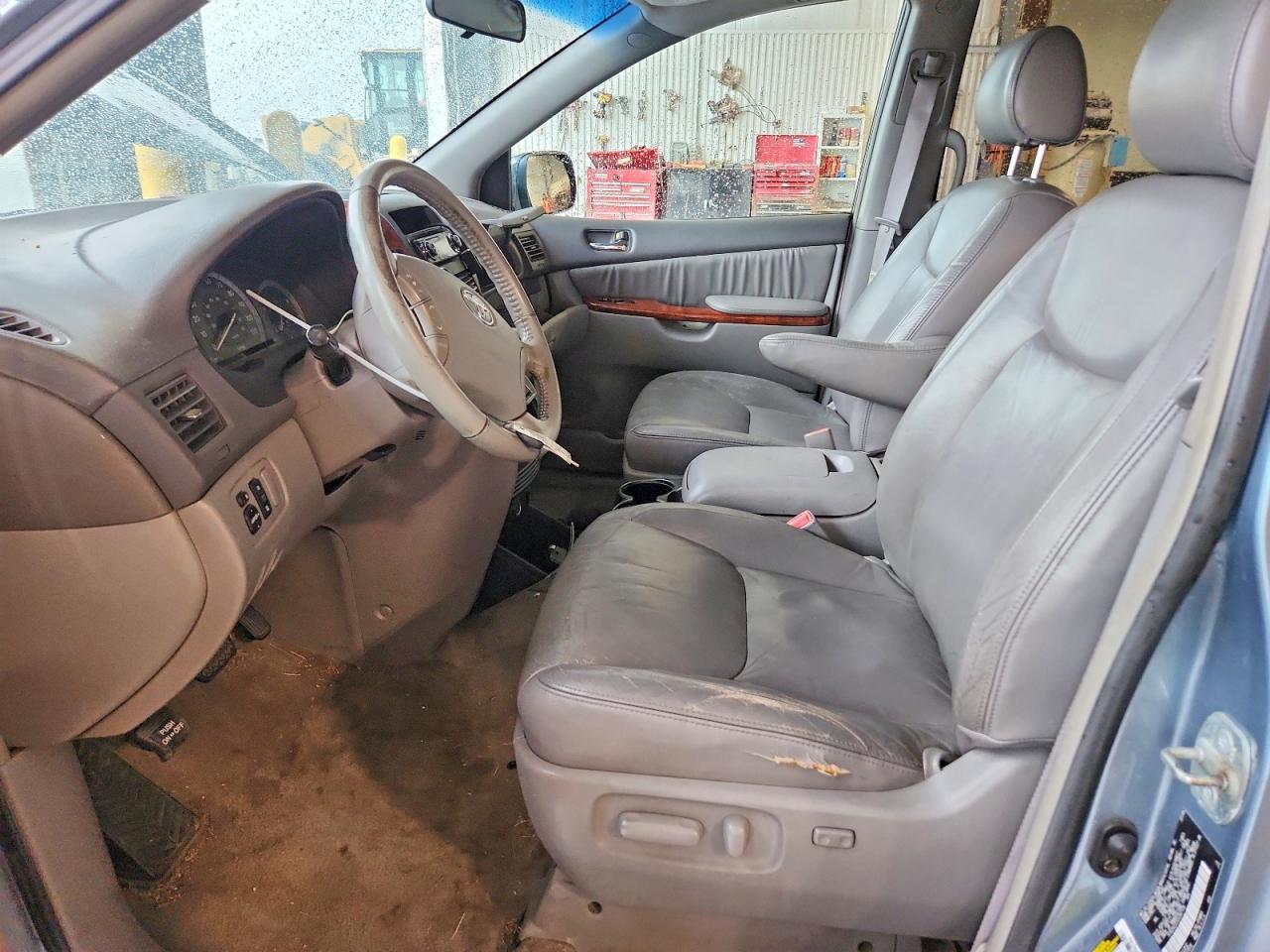 2005 Toyota Sienna Xle 7 Passenger - Фото 7