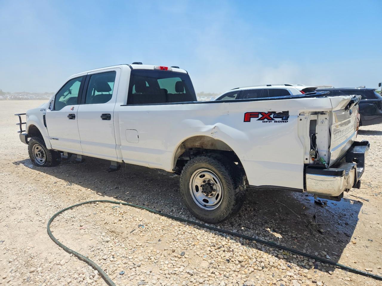 2022 Ford F250 Super Duty - Фото 2