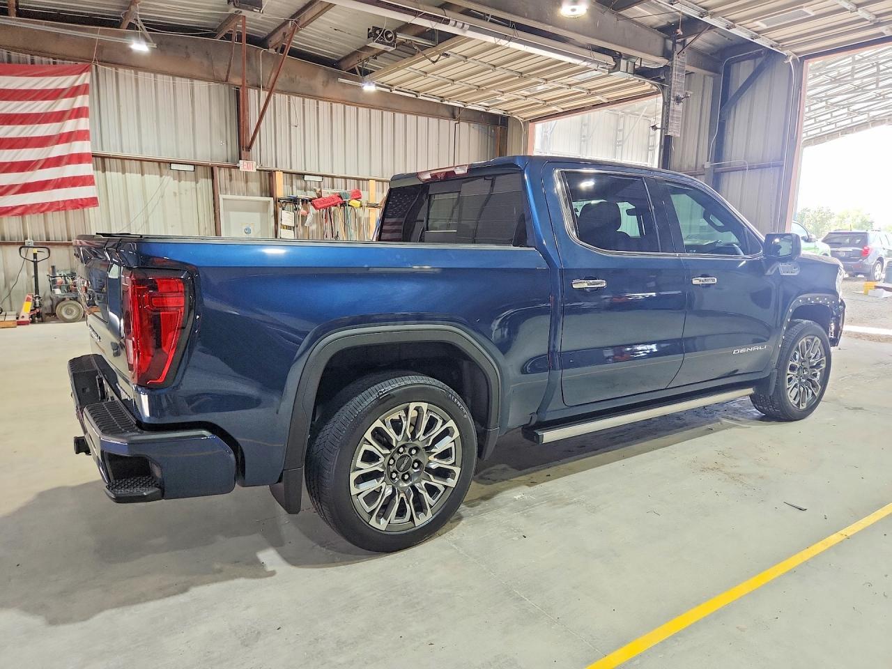 2023 GMC Sierra K1500 Denali Ultimate - Image 3