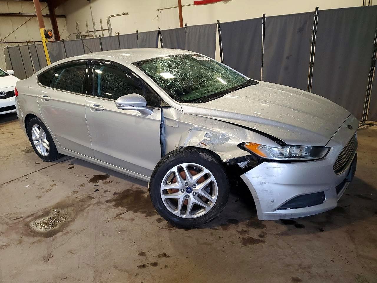 2016 Ford Fusion Se - Фото 4